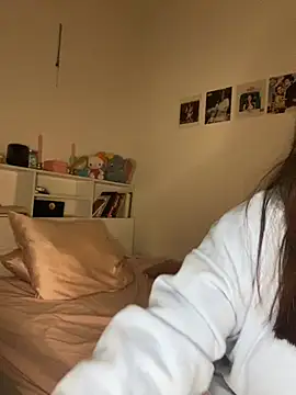 milkyhonybaby online show from 02.20.26