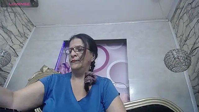 Snapshot of karito_mature17 chatting on 06.10.26 karito mature17 online show from 06.10.26