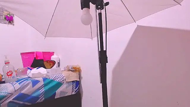 MaidenGame online show from 04.10.26