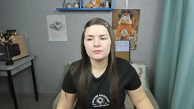 Snapshot of LineraPitts chatting on 12.15.24 LineraPitts online show from 12.15.24