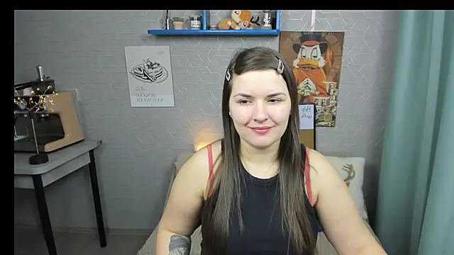 Snapshot of LineraPitts chatting on 12.17.24 LineraPitts online show from 12.17.24