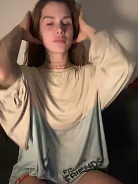 EmiliaCatalina online show from 03.23.26