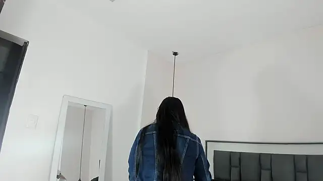 Snapshot of victoria_cooper3 chatting on 11.28.25 victoria cooper3 online show from 11.28.25