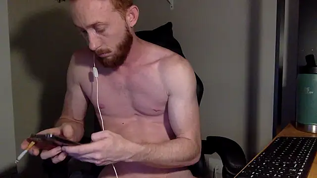Snapshot of Smoker_Ginger chatting on 03.10.25 Smoker Ginger online show from 03.10.25