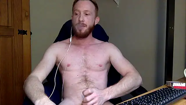 Snapshot of Smoker_Ginger chatting on 10.06.25 Smoker Ginger online show from 10.06.25