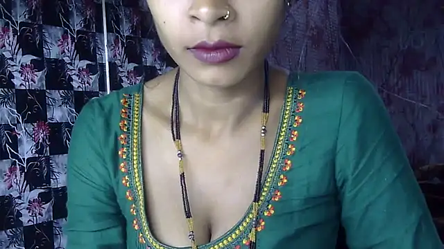 Snapshot of Anjali_Milsi chatting on 10.28.25 Anjali Milsi online show from 10.28.25