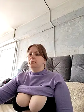 Snapshot of Lady_nice_cat chatting on 02.15.26 Lady nice cat online show from 02.15.26