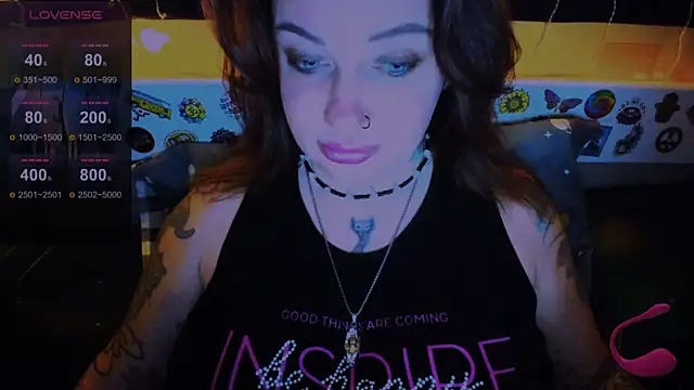EllieOz online show from 12.18.24