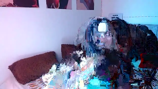 Snapshot of JossieGrey chatting on 12.07.24 JossieGrey online show from 12.07.24