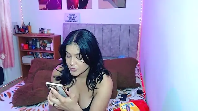 Snapshot of JossieGrey chatting on 01.16.25 JossieGrey online show from 01.16.25