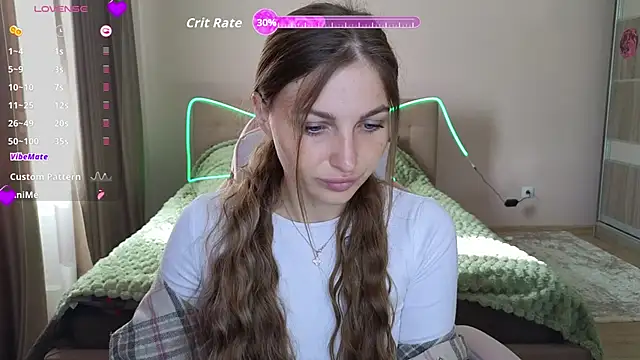 Snapshot of Yoda21 chatting on 10.26.25 Yoda21 online show from 10.26.25