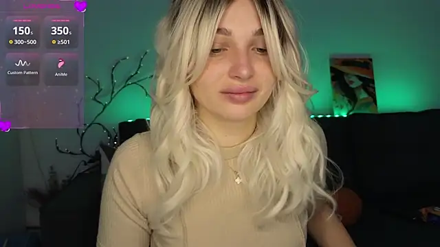 Snapshot of Yoda21 chatting on 11.26.25 Yoda21 online show from 11.26.25