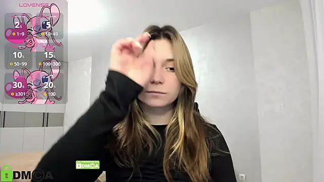 SweetMonicka online show from 01.03.25