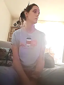 LauraBaby online show from 02.15.26