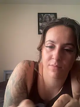 Snapshot of Miss_emilee chatting on 08.01.26 Miss emilee online show from 08.01.26