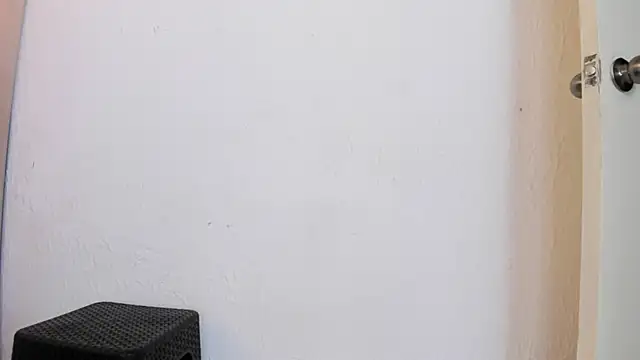 Snapshot of yuliana_millerr chatting on 01.12.25 yuliana millerr online show from 01.12.25