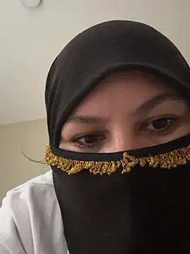 Amina hafsa online show from 07.18.26