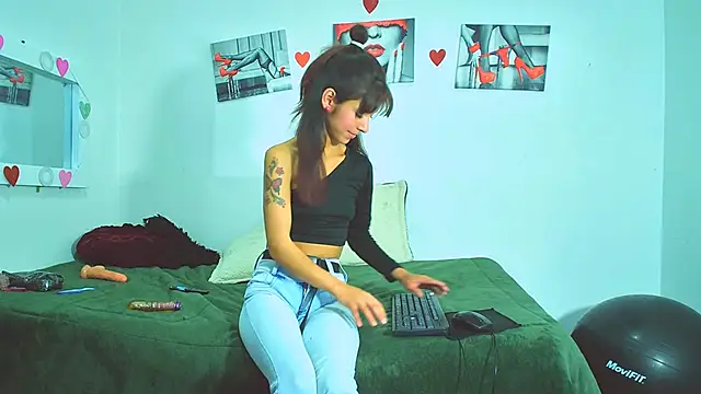 Tatis Blux online show from 01.17.25