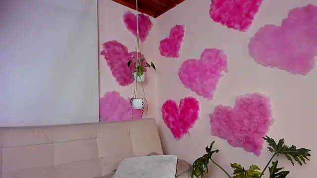 roselinedior online show from 02.20.25