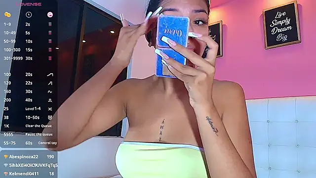 Snapshot of daddyissuesss_ chatting on 02.21.25 daddyissuesss online show from 02.21.25