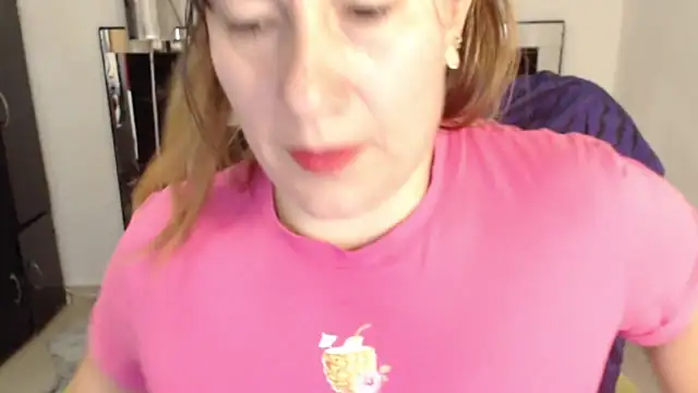 Snapshot of CATRINA-83 chatting on 02.08.26 CATRINA-83 online show from 02.08.26