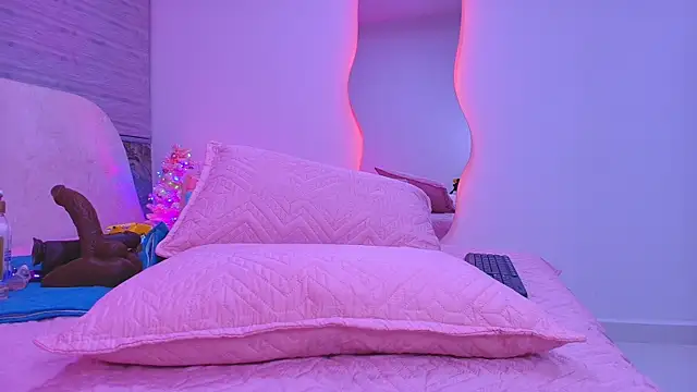 arl chloee online show from 11.25.25