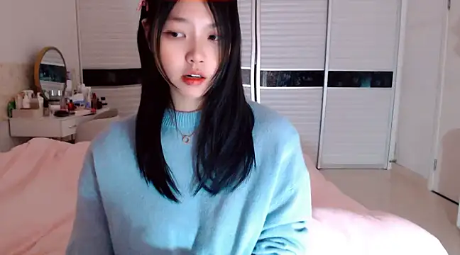 -Lucky Girl online show from 01.13.25