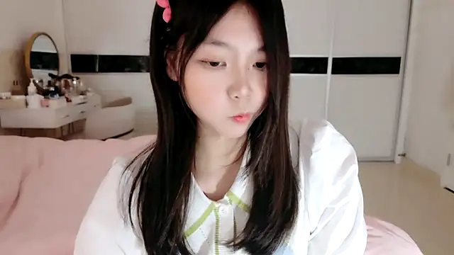 -Lucky Girl online show from 03.14.25