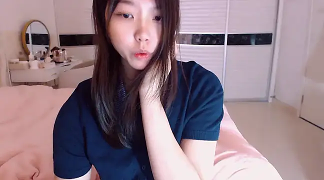-Lucky Girl online show from 03.15.25