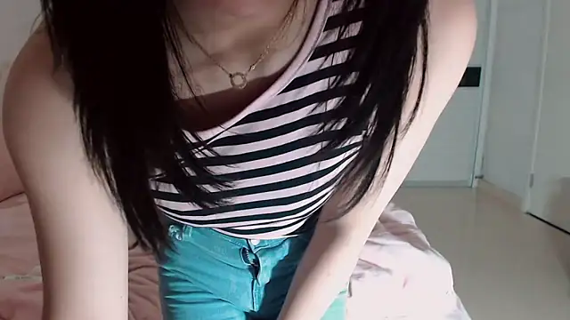 -Lucky Girl online show from 10.26.25