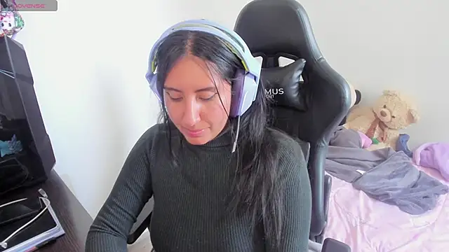 Snapshot of nerdgirl_314 chatting on 01.12.25 nerdgirl 314 online show from 01.12.25