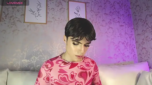 Snapshot of ChristianM_18 chatting on 12.15.24 ChristianM 18 online show from 12.15.24