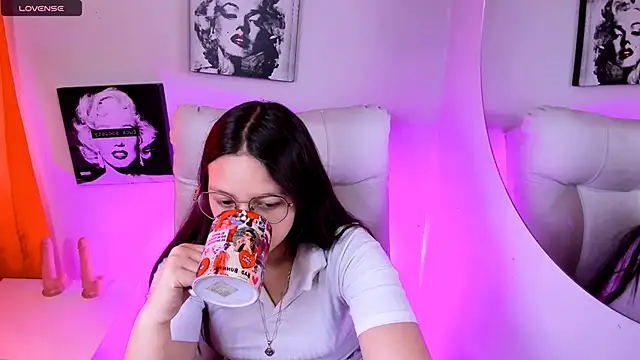 SamanthaRoldaan online show from 03.15.26