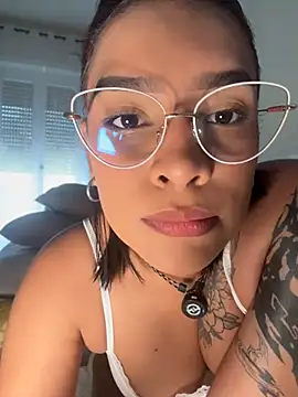 maykka online show from 04.22.26