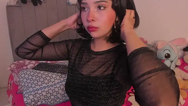 chloe watson  online show from 06.30.26
