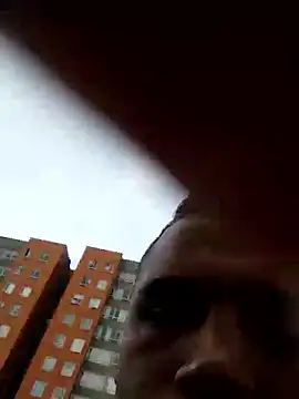 Snapshot of Wanda_and_cosmo_ chatting on 03.10.25 Wanda and cosmo online show from 03.10.25