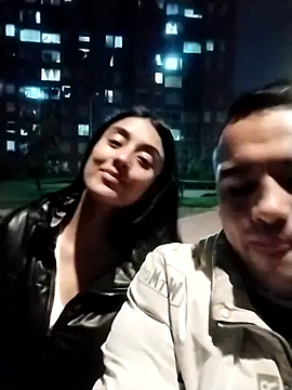 Snapshot of Wanda_and_cosmo_ chatting on 03.12.25 Wanda and cosmo online show from 03.12.25