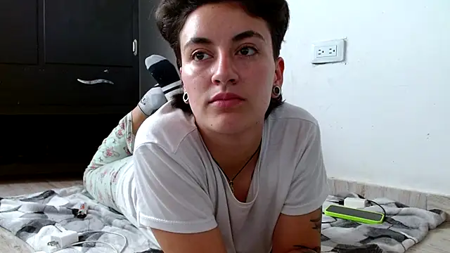 linda 33 online show from 10.17.25