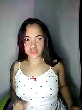 leila 22 online show from 12.28.24