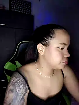 leila 22 online show from 02.02.25