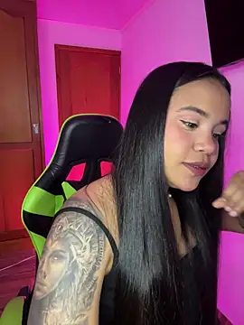 leila 22 online show from 03.08.26