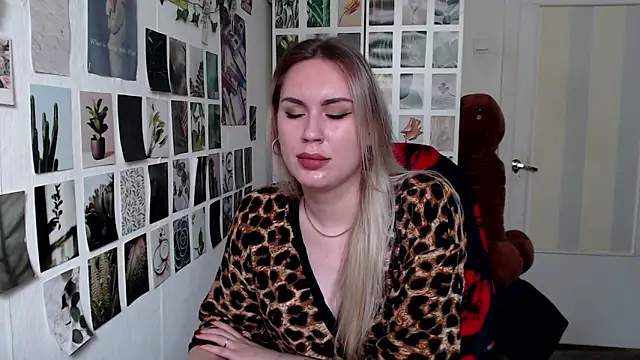 CapriScorpion online show from 09.10.25