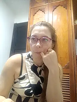 Snapshot of mademonsexy chatting on 02.08.26 mademonsexy online show from 02.08.26