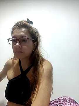 Snapshot of mademonsexy chatting on 02.17.26 mademonsexy online show from 02.17.26