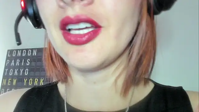 queen fetish online show from 02.11.26