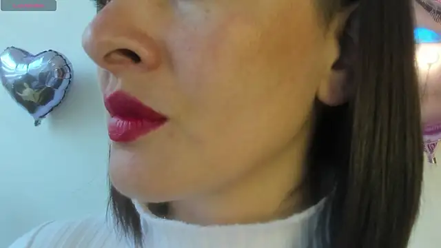 Snapshot of queen_fetish chatting on 06.03.26 queen fetish online show from 06.03.26