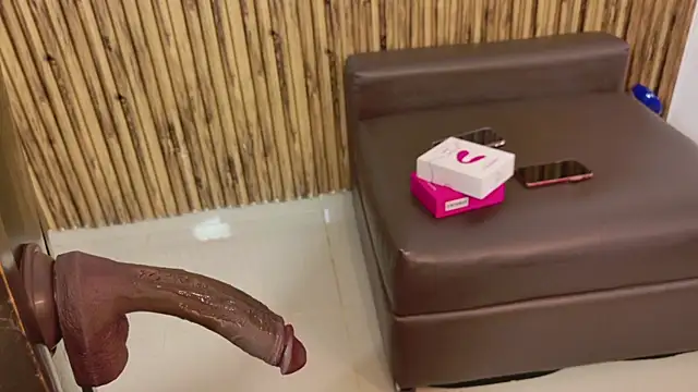 evelynjohnsoon online show from 11.22.25