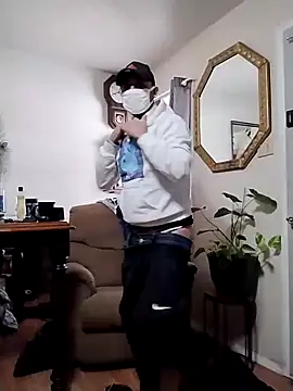 Snapshot of prettyboi6992 chatting on 02.10.25 prettyboi6992 online show from 02.10.25