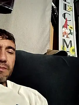 prettyboi6992 online show from 04.07.26