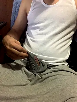 Snapshot of dedooelgrande chatting on 11.03.25 dedooelgrande online show from 11.03.25